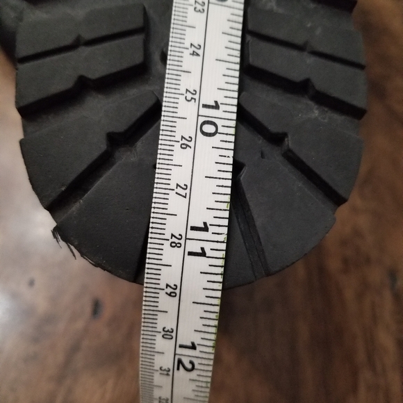 Frye Veronica Shearling Boots - Picture 11 of 16